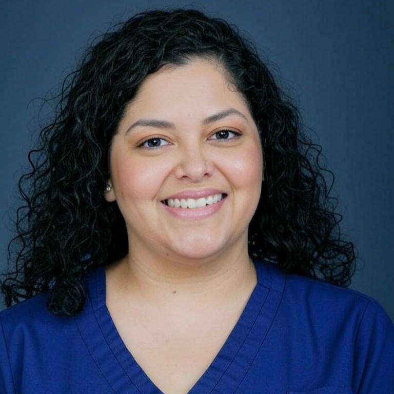 annay vallaejo headshot 2